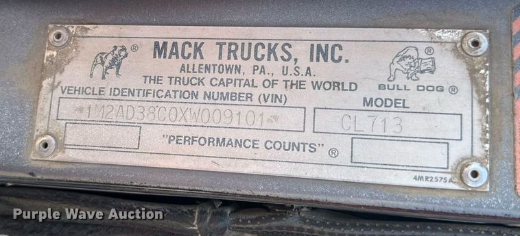 image for item EB2623 1999 Mack CL 713 dump truck
