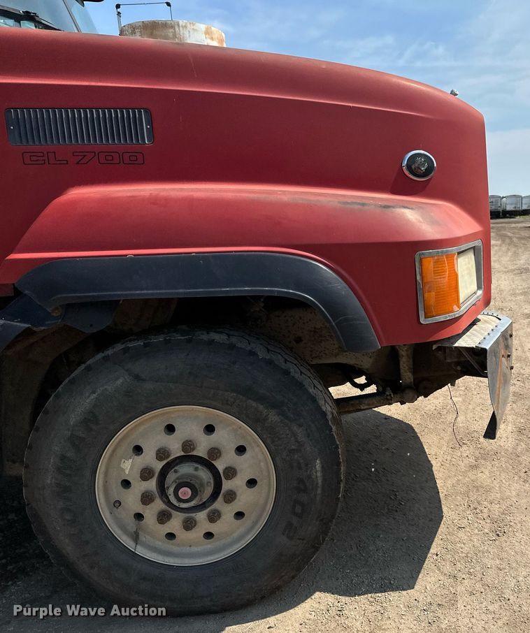 image for item EB2624 2000 Mack CL713 dump truck