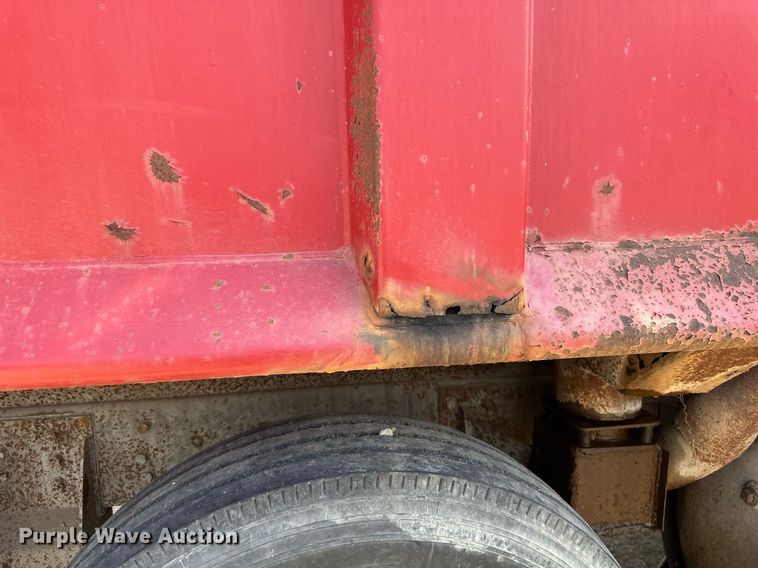 image for item EB2624 2000 Mack CL713 dump truck