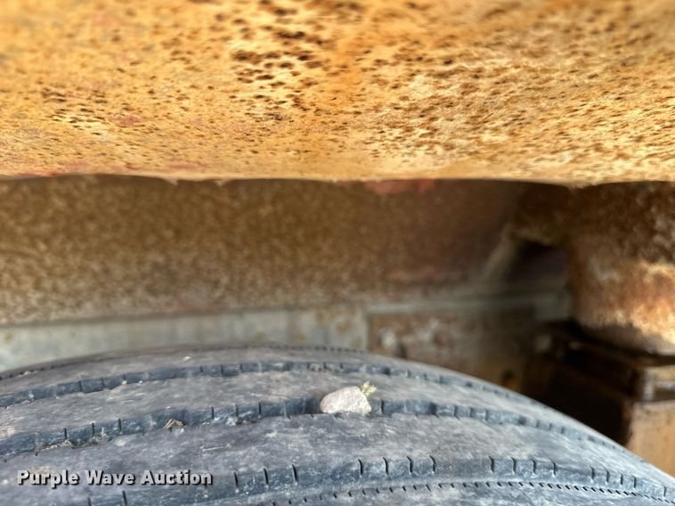 image for item EB2624 2000 Mack CL713 dump truck