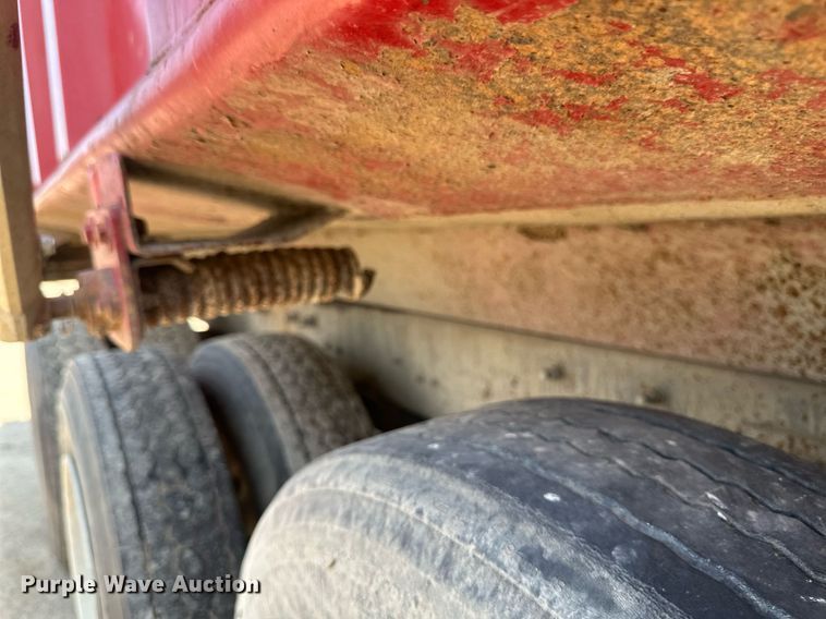 image for item EB2624 2000 Mack CL713 dump truck