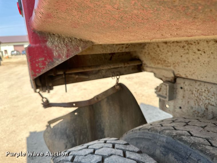 image for item EB2624 2000 Mack CL713 dump truck