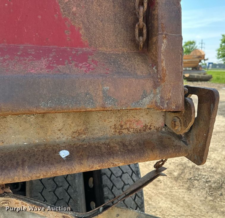 image for item EB2624 2000 Mack CL713 dump truck