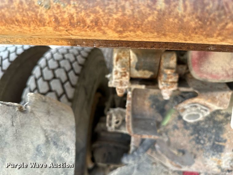 image for item EB2624 2000 Mack CL713 dump truck