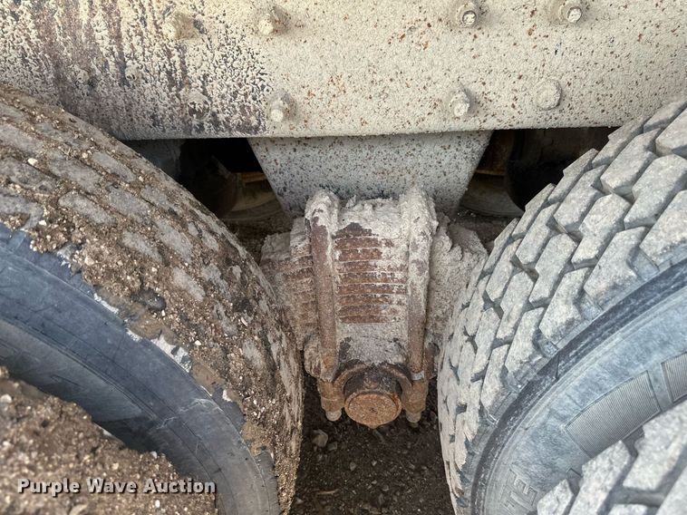 image for item EB2624 2000 Mack CL713 dump truck