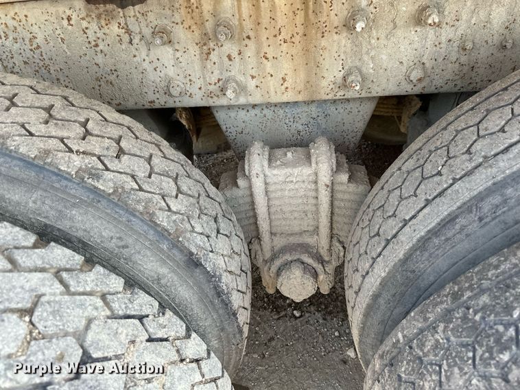 image for item EB2624 2000 Mack CL713 dump truck