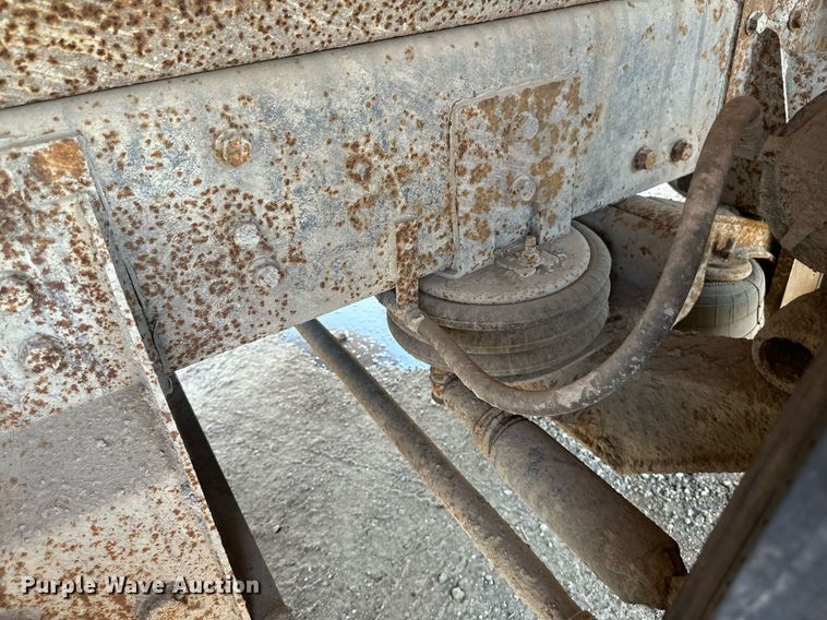 image for item EB2624 2000 Mack CL713 dump truck