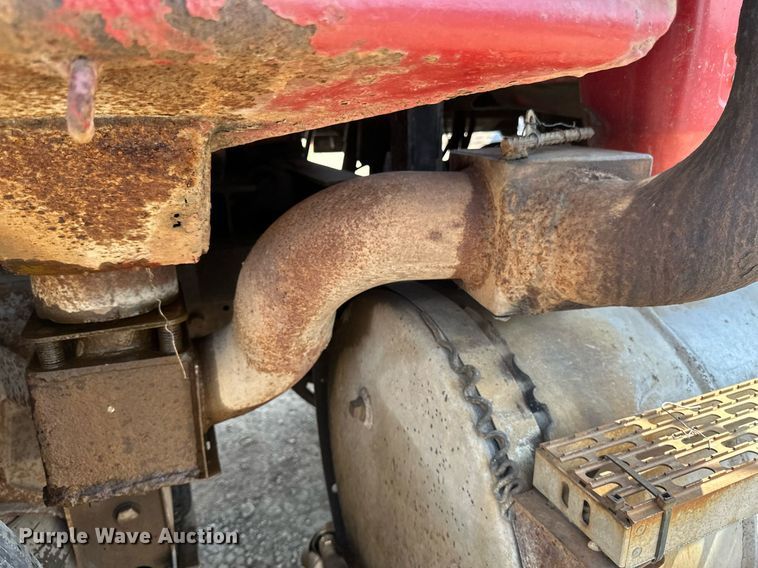 image for item EB2624 2000 Mack CL713 dump truck