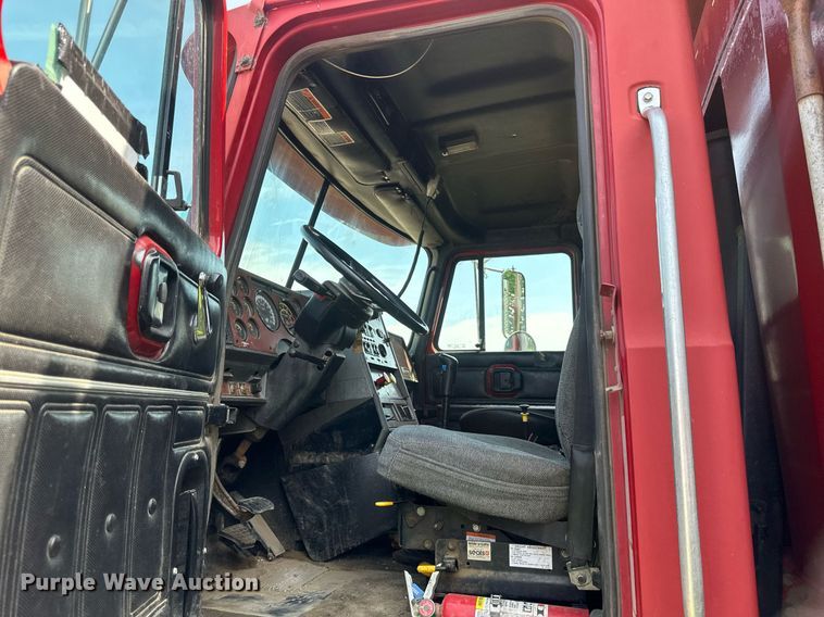 image for item EB2624 2000 Mack CL713 dump truck