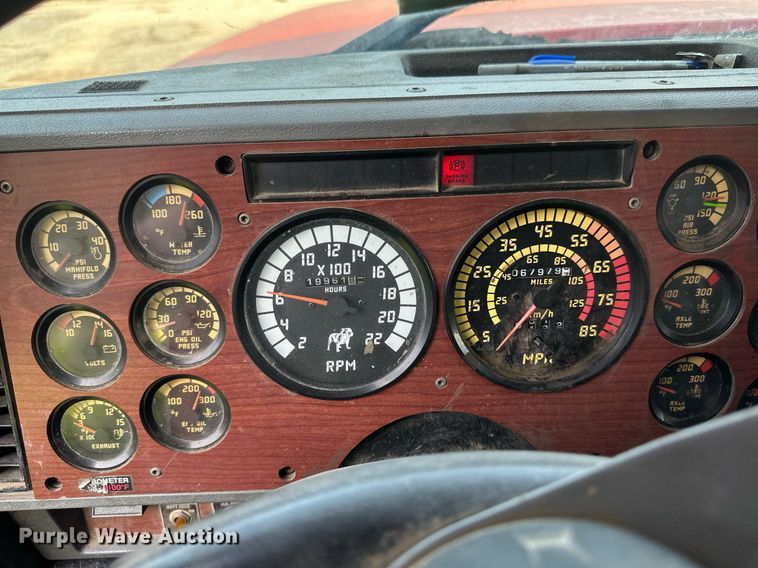 image for item EB2624 2000 Mack CL713 dump truck