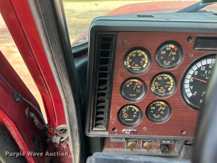 image for item EB2624 2000 Mack CL713 dump truck