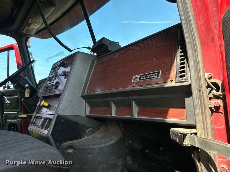 image for item EB2624 2000 Mack CL713 dump truck