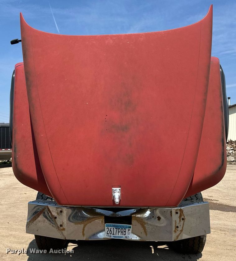 image for item EB2624 2000 Mack CL713 dump truck