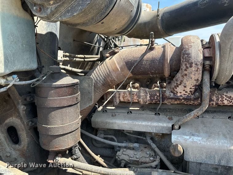 image for item EB2624 2000 Mack CL713 dump truck