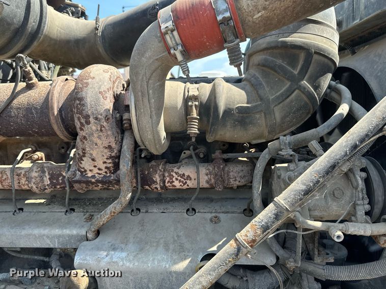 image for item EB2624 2000 Mack CL713 dump truck