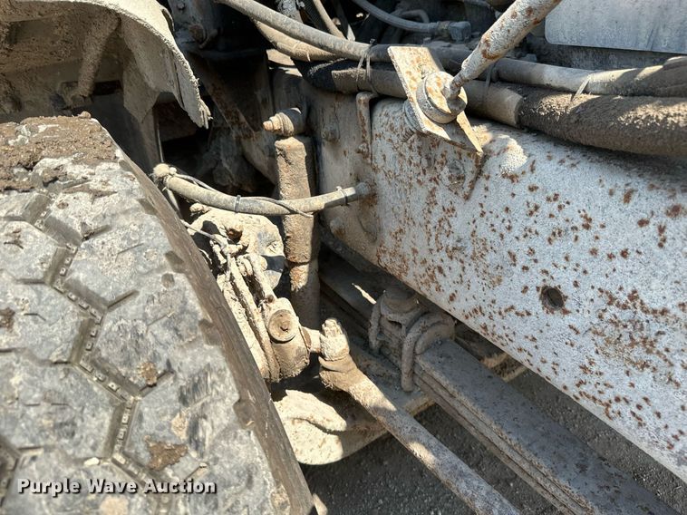 image for item EB2624 2000 Mack CL713 dump truck