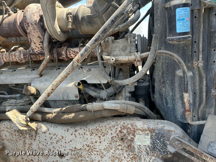 image for item EB2624 2000 Mack CL713 dump truck