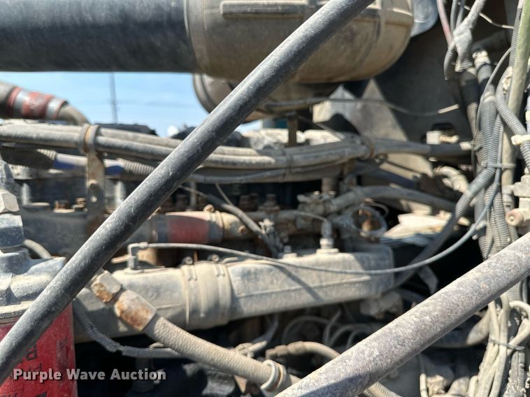 image for item EB2624 2000 Mack CL713 dump truck