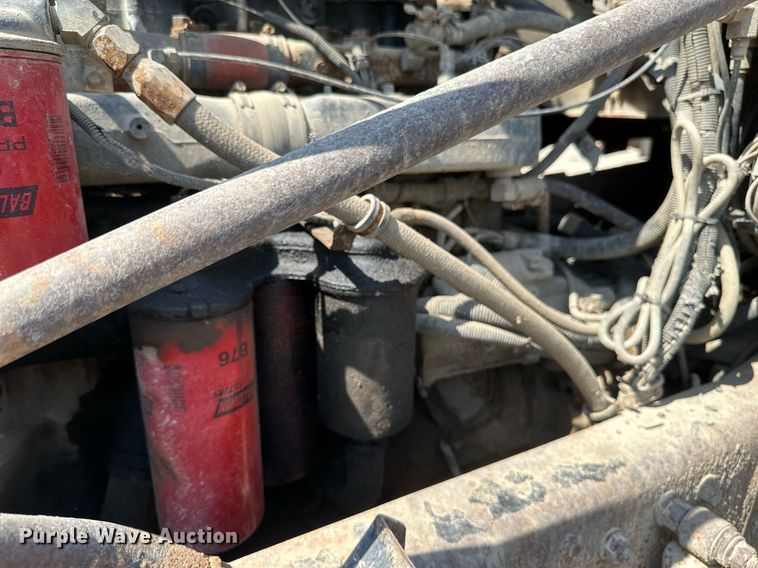 image for item EB2624 2000 Mack CL713 dump truck