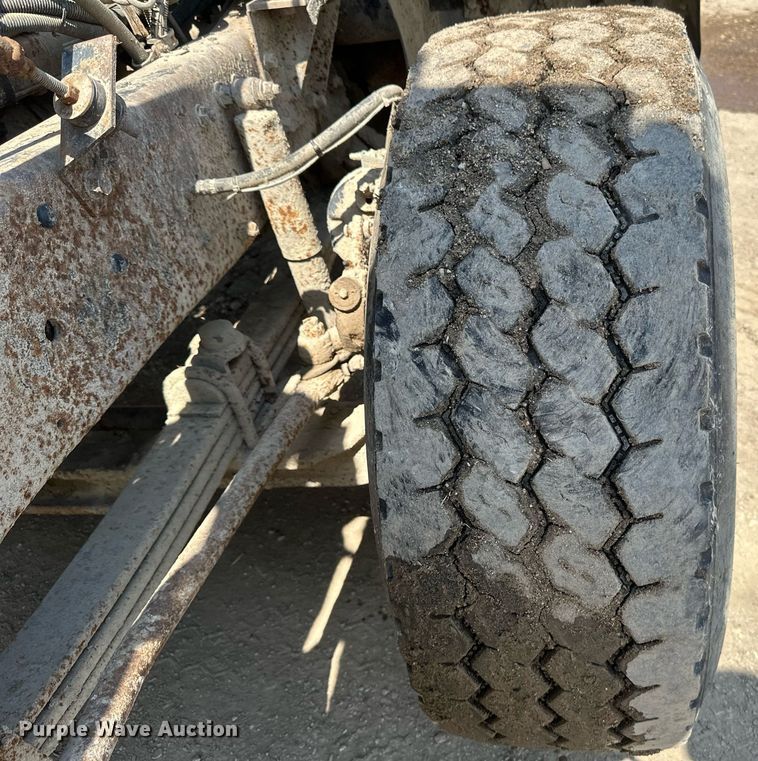 image for item EB2624 2000 Mack CL713 dump truck