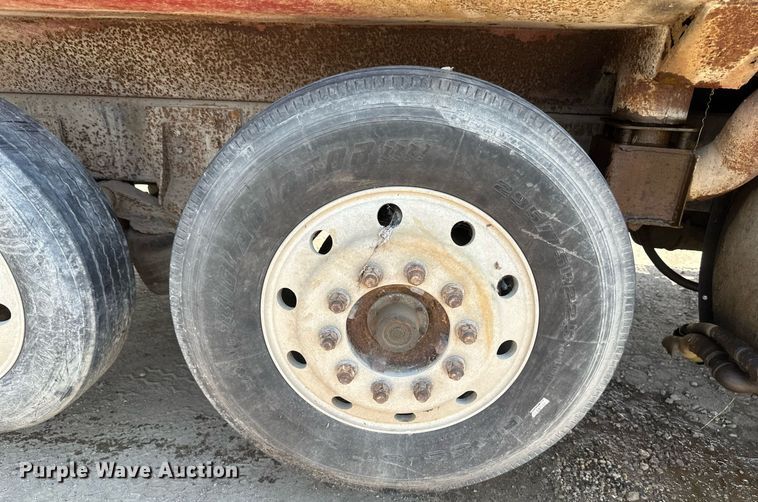 image for item EB2624 2000 Mack CL713 dump truck