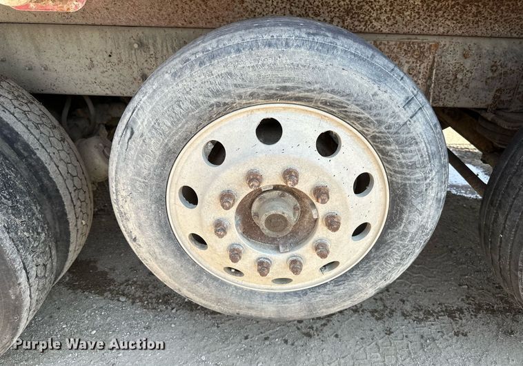 image for item EB2624 2000 Mack CL713 dump truck