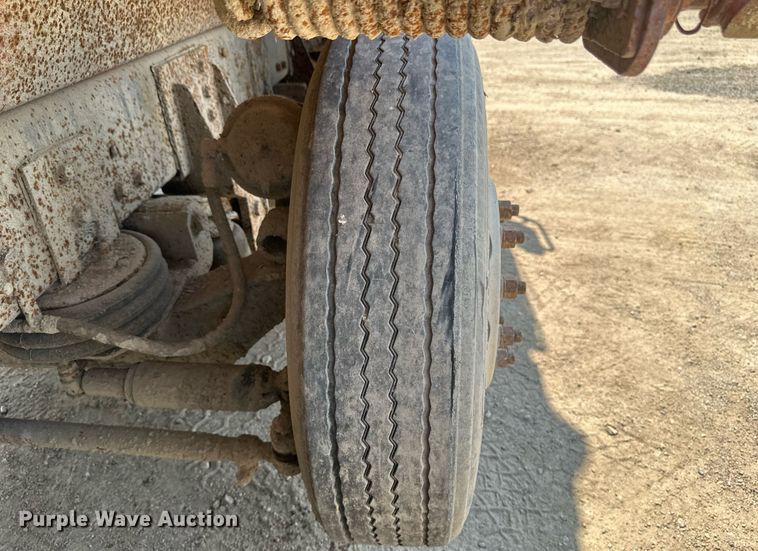 image for item EB2624 2000 Mack CL713 dump truck