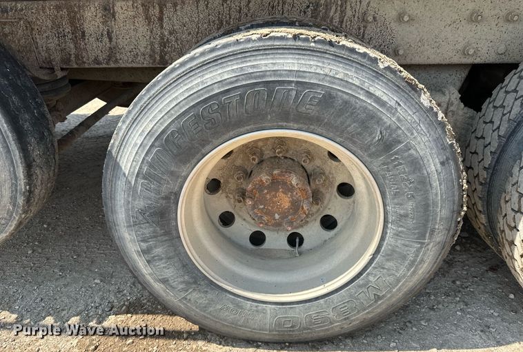 image for item EB2624 2000 Mack CL713 dump truck