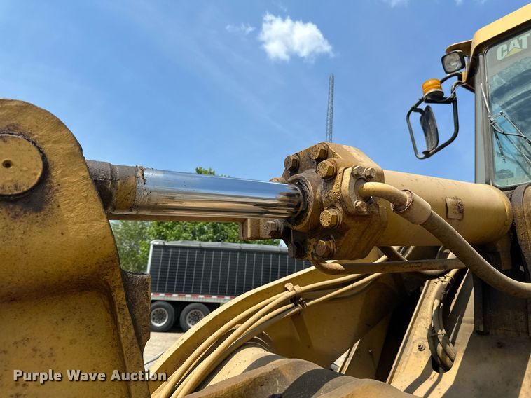 image for item EB2625 1992 Caterpillar 950F wheel loader