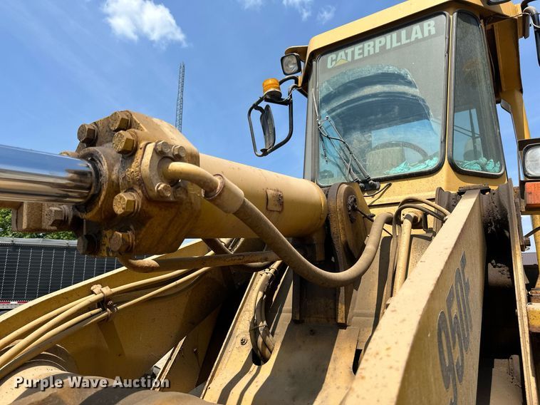 image for item EB2625 1992 Caterpillar 950F wheel loader