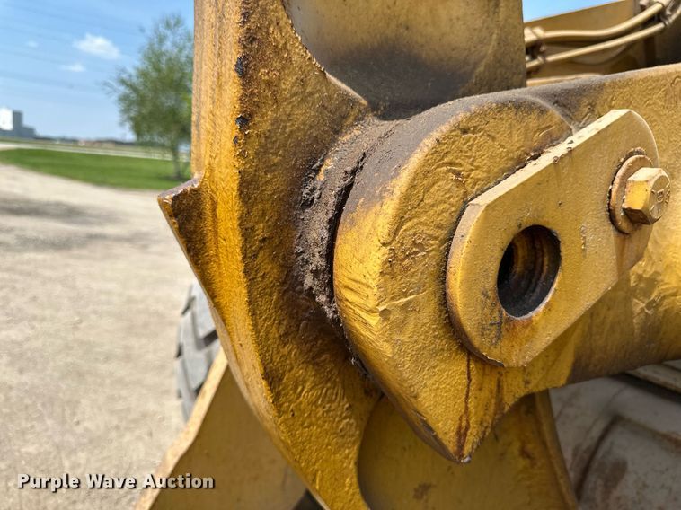 image for item EB2625 1992 Caterpillar 950F wheel loader