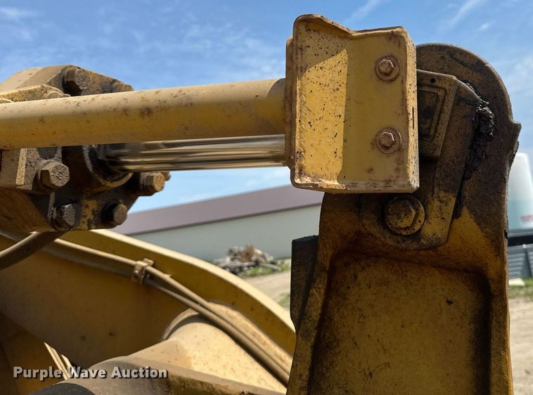 image for item EB2625 1992 Caterpillar 950F wheel loader