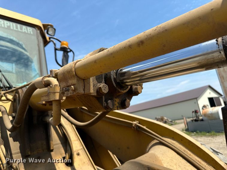 image for item EB2625 1992 Caterpillar 950F wheel loader