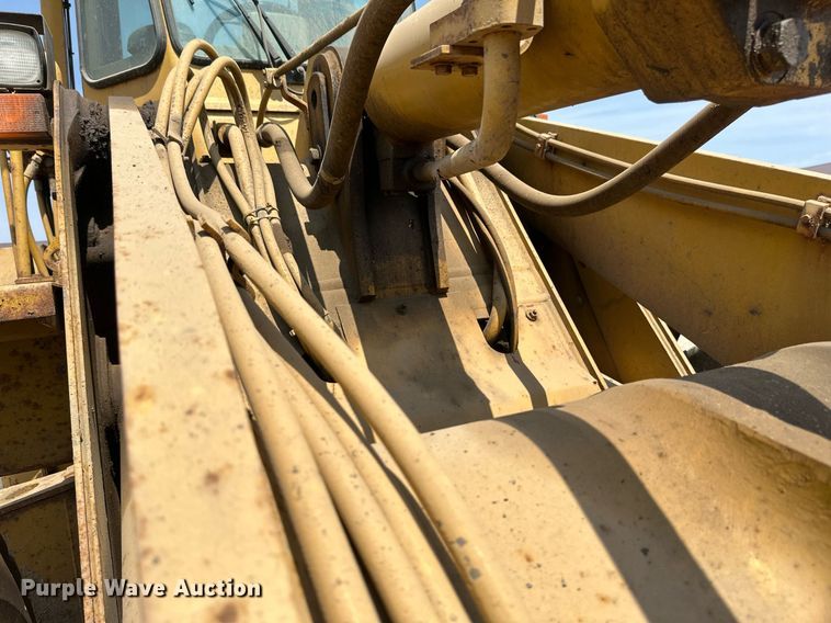 image for item EB2625 1992 Caterpillar 950F wheel loader