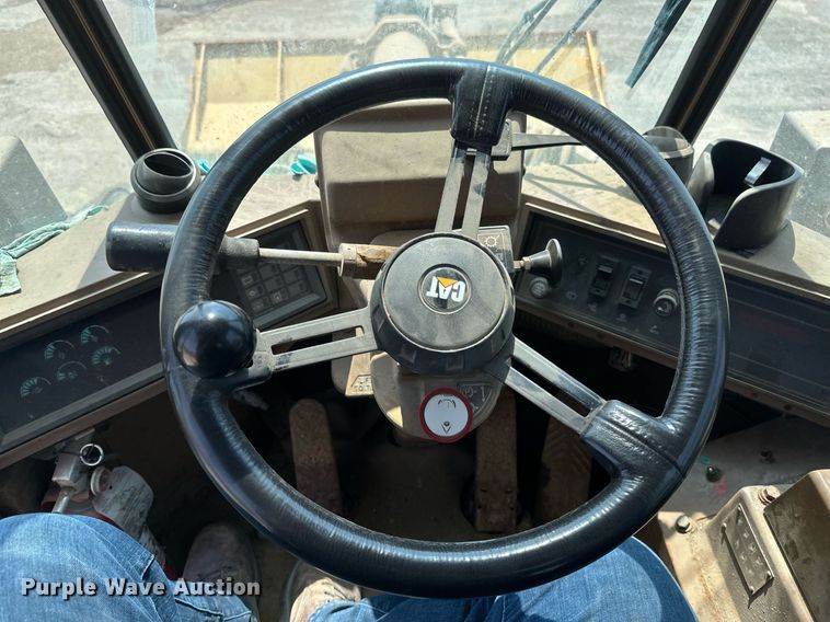 image for item EB2625 1992 Caterpillar 950F wheel loader