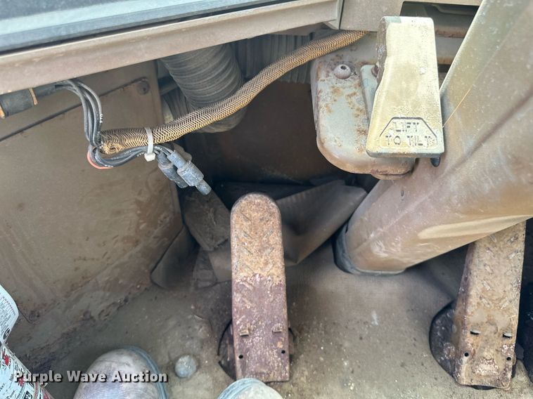 image for item EB2625 1992 Caterpillar 950F wheel loader