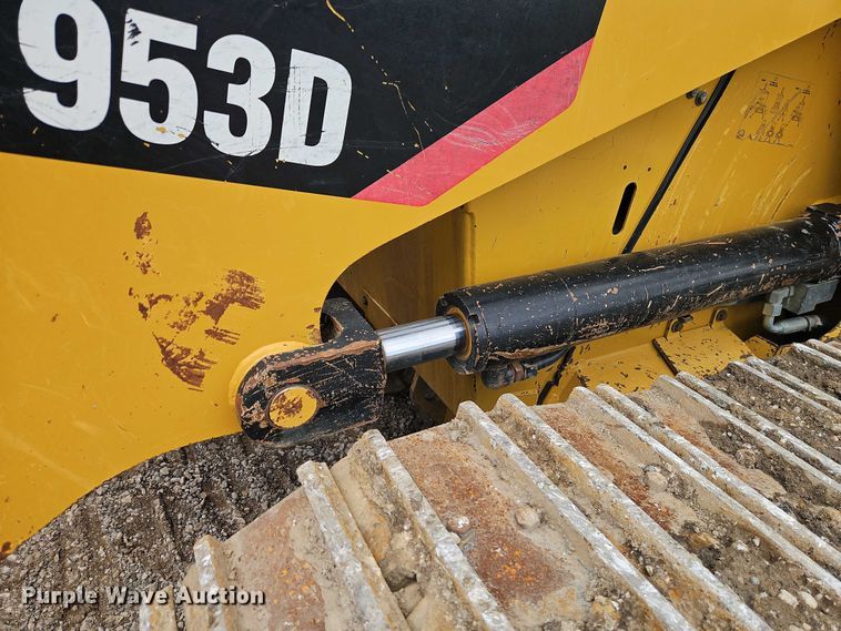 image for item EB8096 2015 Caterpillar 953D track loader