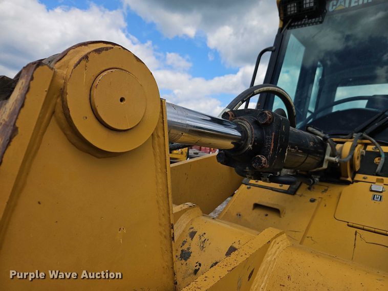 image for item EB8096 2015 Caterpillar 953D track loader