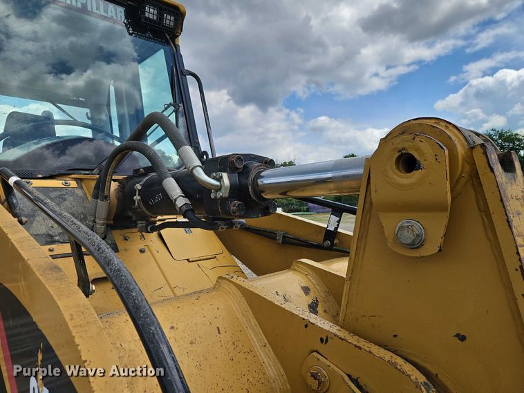 image for item EB8096 2015 Caterpillar 953D track loader