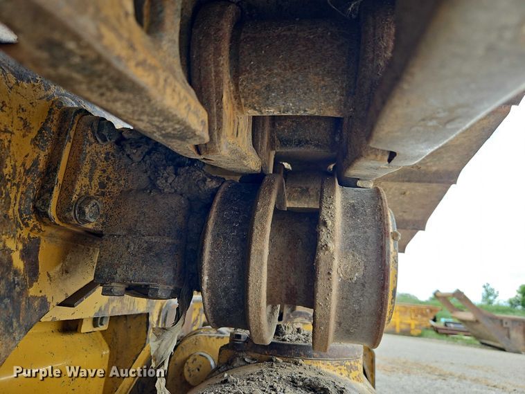 image for item EB8096 2015 Caterpillar 953D track loader