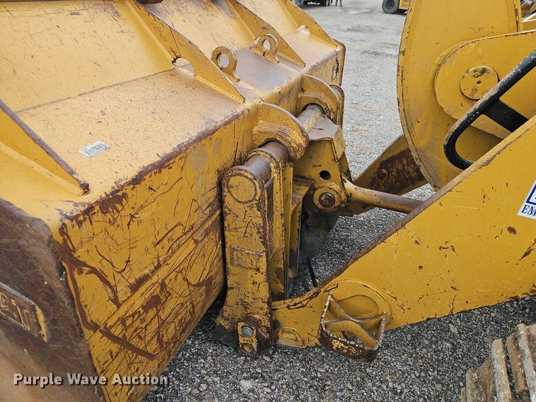 image for item EB8097 2016 Caterpillar 953D track loader