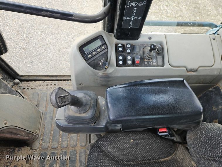 image for item EB8097 2016 Caterpillar 953D track loader