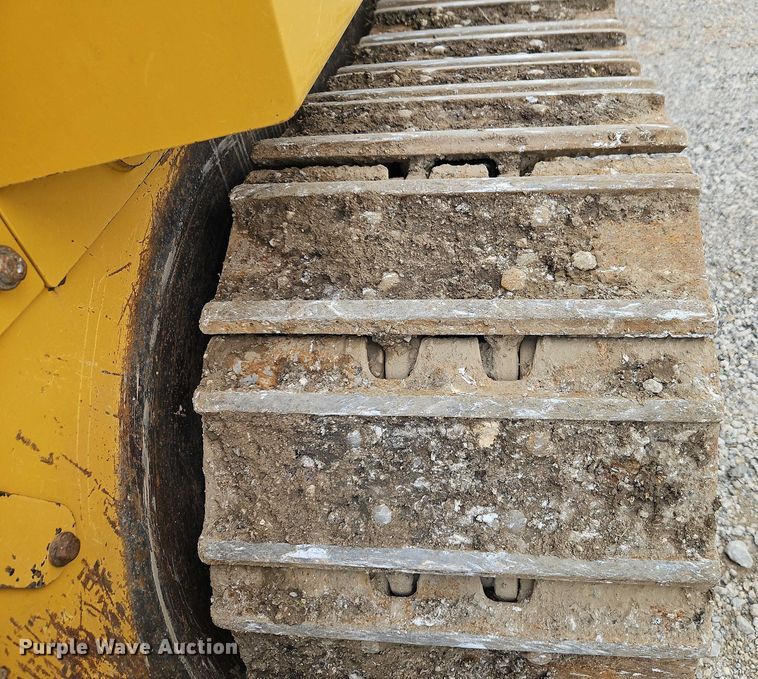 image for item EB8097 2016 Caterpillar 953D track loader