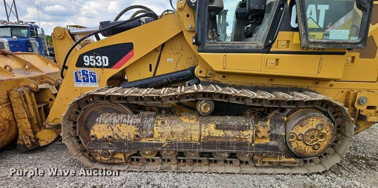 image for item EB8097 2016 Caterpillar 953D track loader