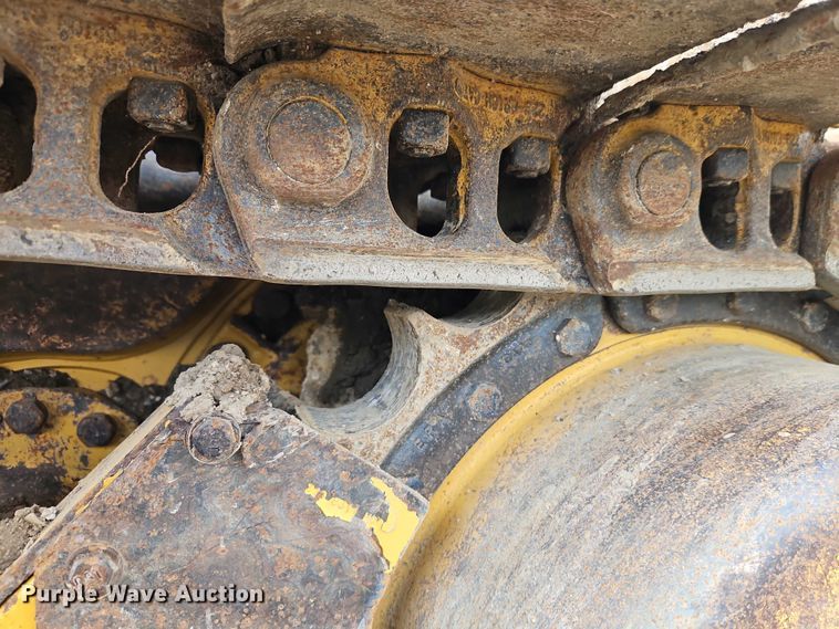 image for item EB8097 2016 Caterpillar 953D track loader