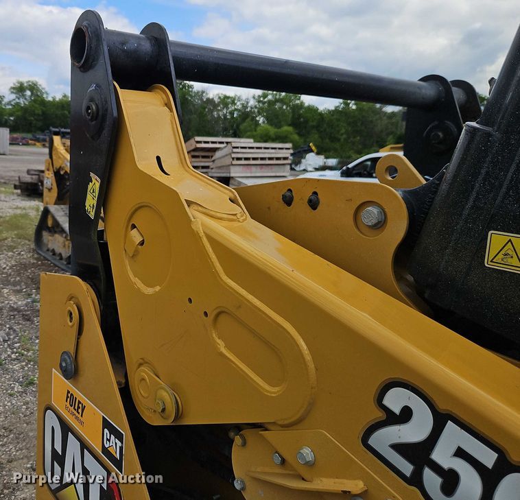 image for item EB8098 2019 Caterpillar 259D3 tracked skid steer loader