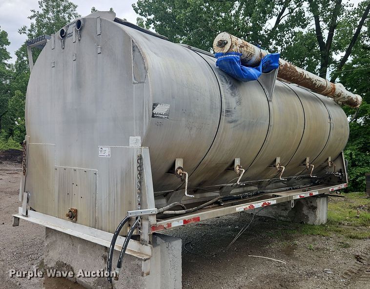 image for item EB8106 Warren fertilizer delivery bed