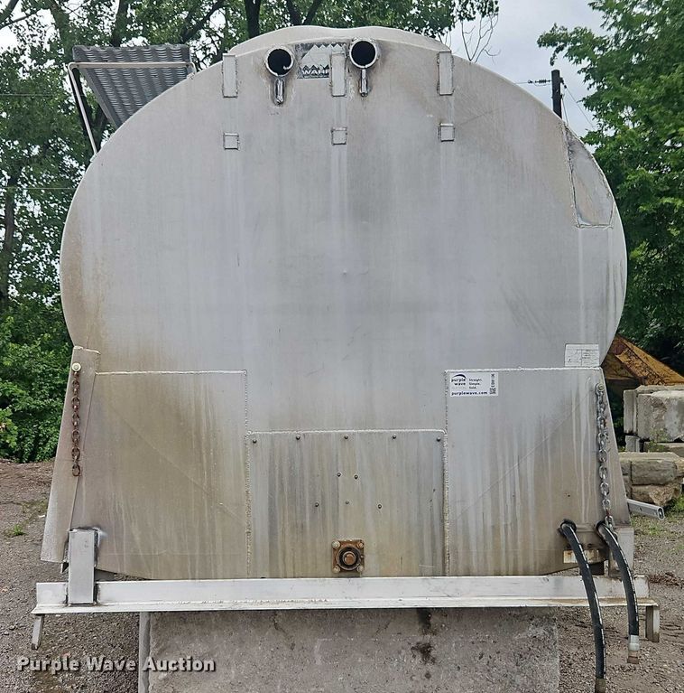 image for item EB8106 Warren fertilizer delivery bed