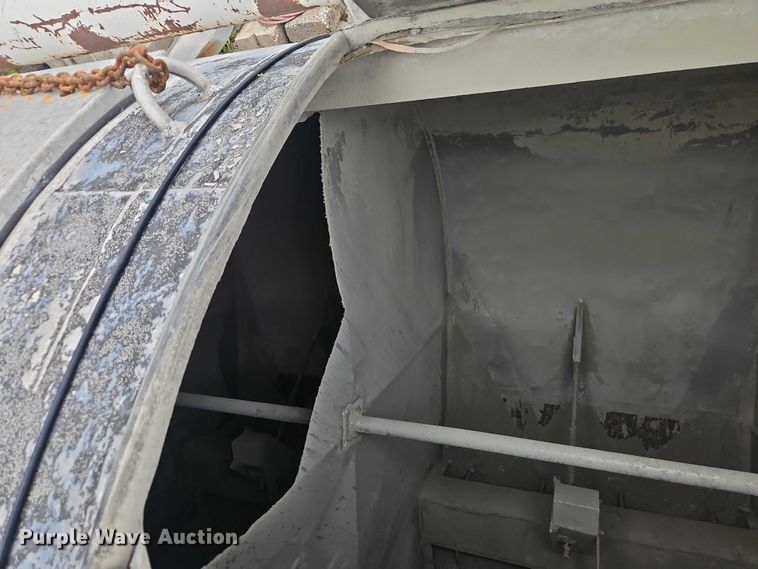 image for item EB8106 Warren fertilizer delivery bed