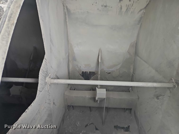 image for item EB8106 Warren fertilizer delivery bed